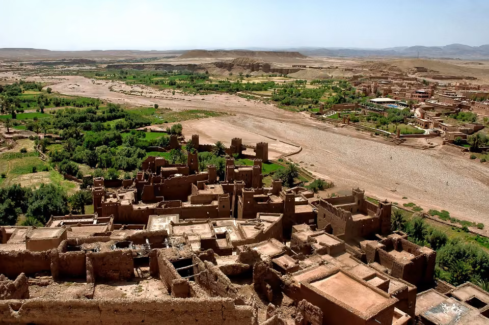 Ouarzazate · High Atlas range · Erg Chebbi dunes · Errachidia