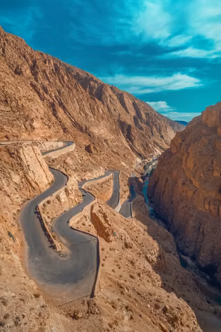 Unsplash · Hassan OUAJBIR.jpg